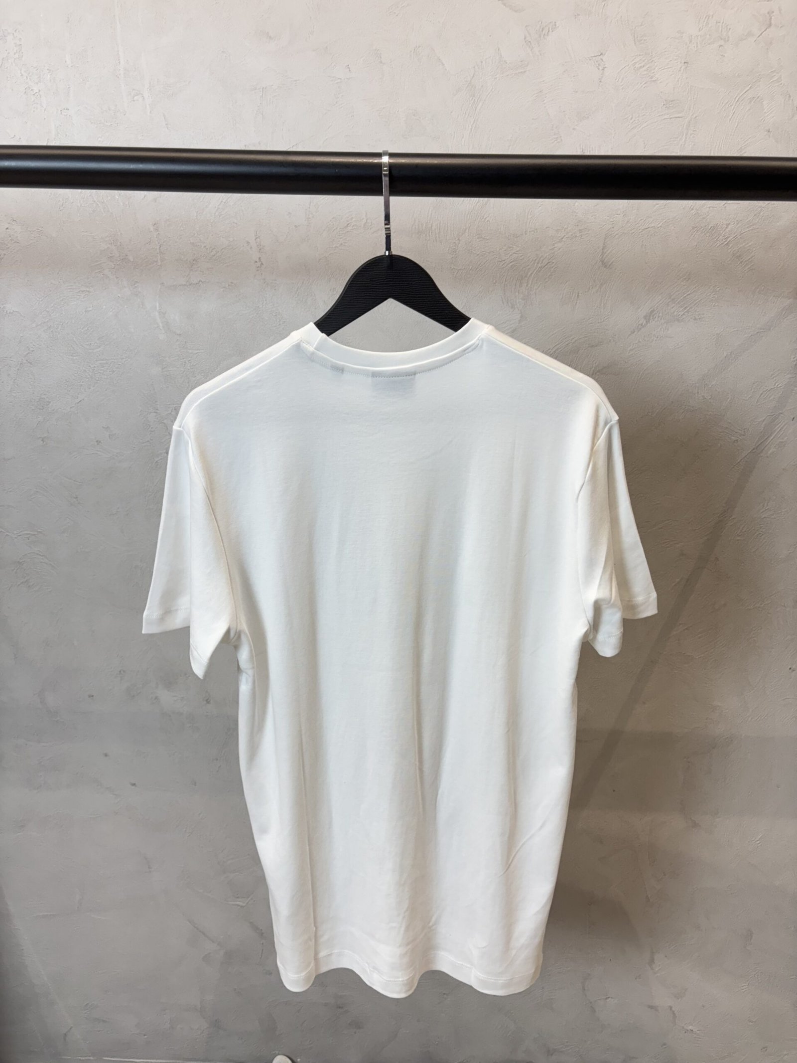 Gant Graphic Print White T-Shirt 1040 - Image 2
