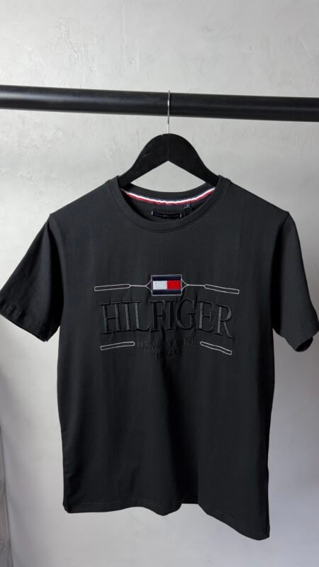 Tomm_y Hilfige_r Premium Round Neck T-Shirt 1567