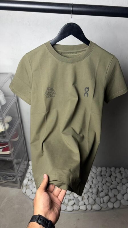 On Clou_d Premium T-Shirt 2132